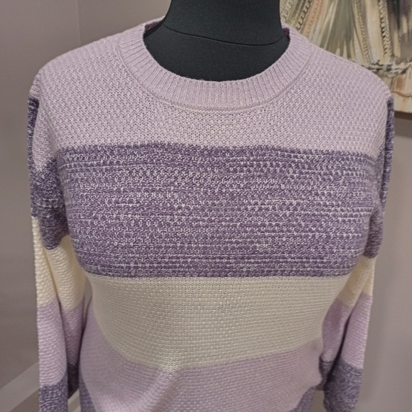 NWTS Plus Size Zenana Purple Color Block Woven Pullover Sweater - Picture 3 of 12